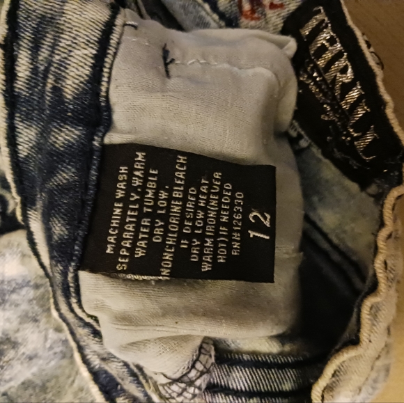 🇺🇲Thrill Denim Shorts Always A Thrill.💙 🎁Size 12 Female,A Fabulous Gift. 🏖 - Picture 4 of 8